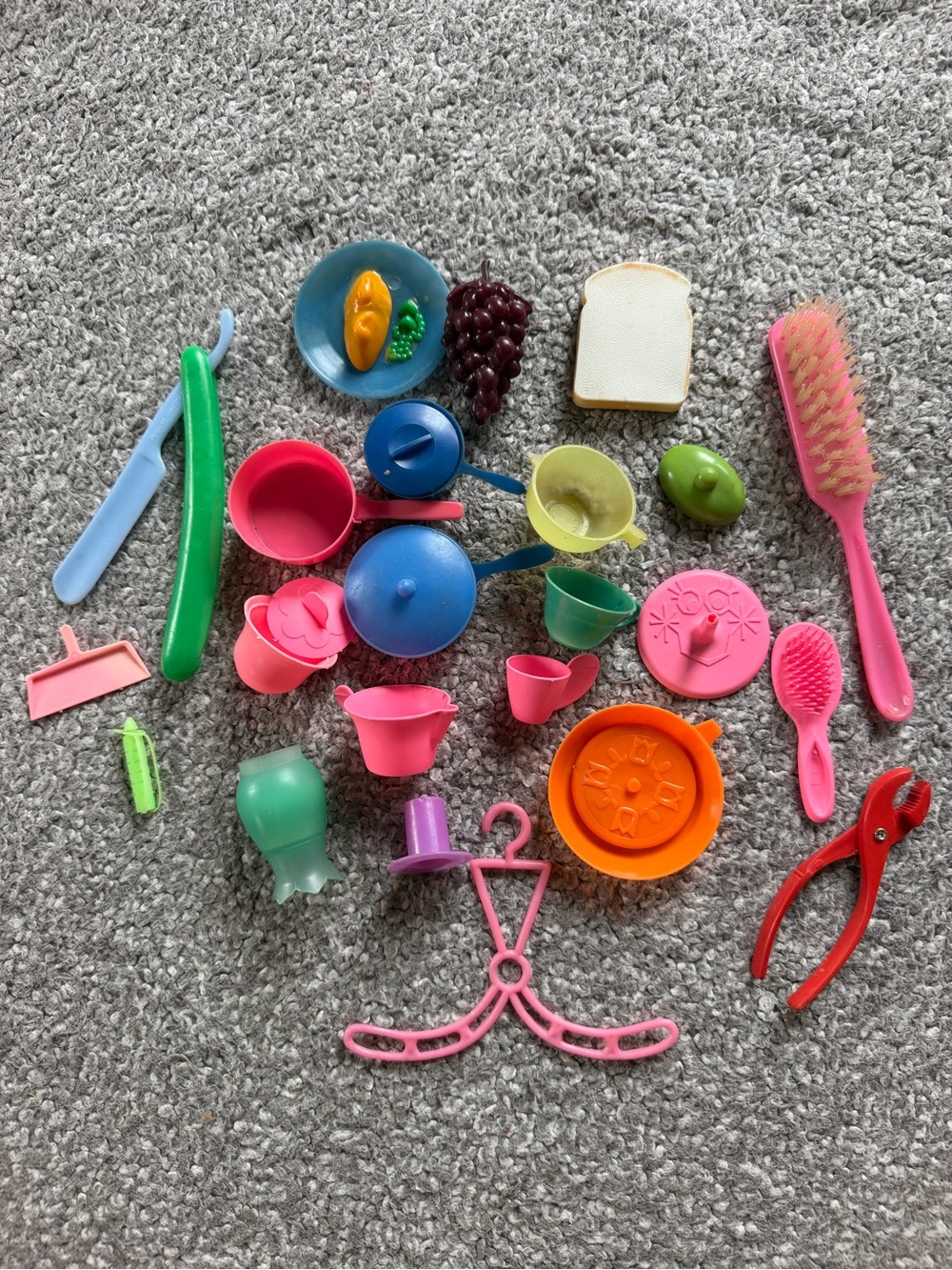 Kids Toy Play Kitchen and Accessories Set - Multicolor